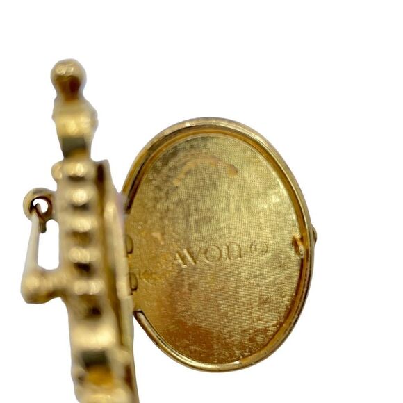 Vintage Avon Cameo Glace Brooch Pin Locket Gold Tone Filigree Trim Women - Picture 4 of 15